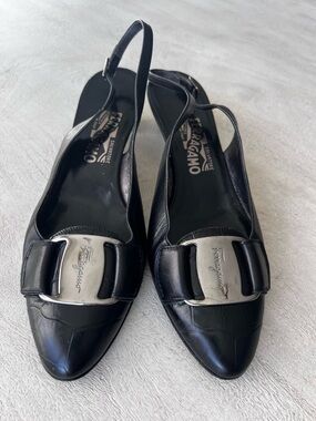 Salvatore Ferragamo Black Leather Slingback Heels – Size 9B